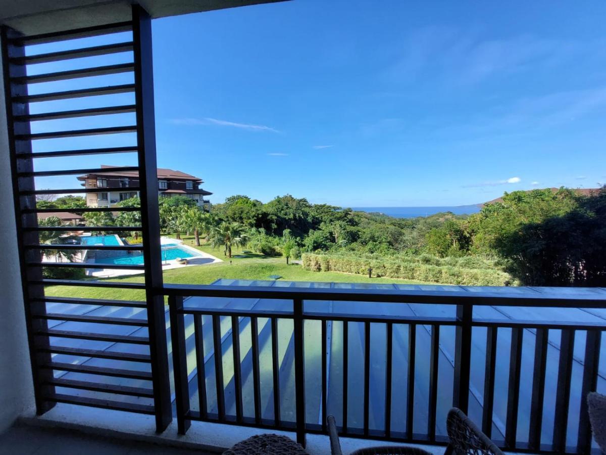 3 Bedroom / 2Ba - Anvaya Cove Courtyard Unit Morong  Exterior photo
